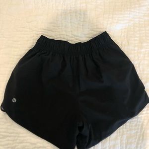 Lululemon black shorts